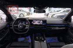 بی ئێم دەبڵیو سیریەس 5